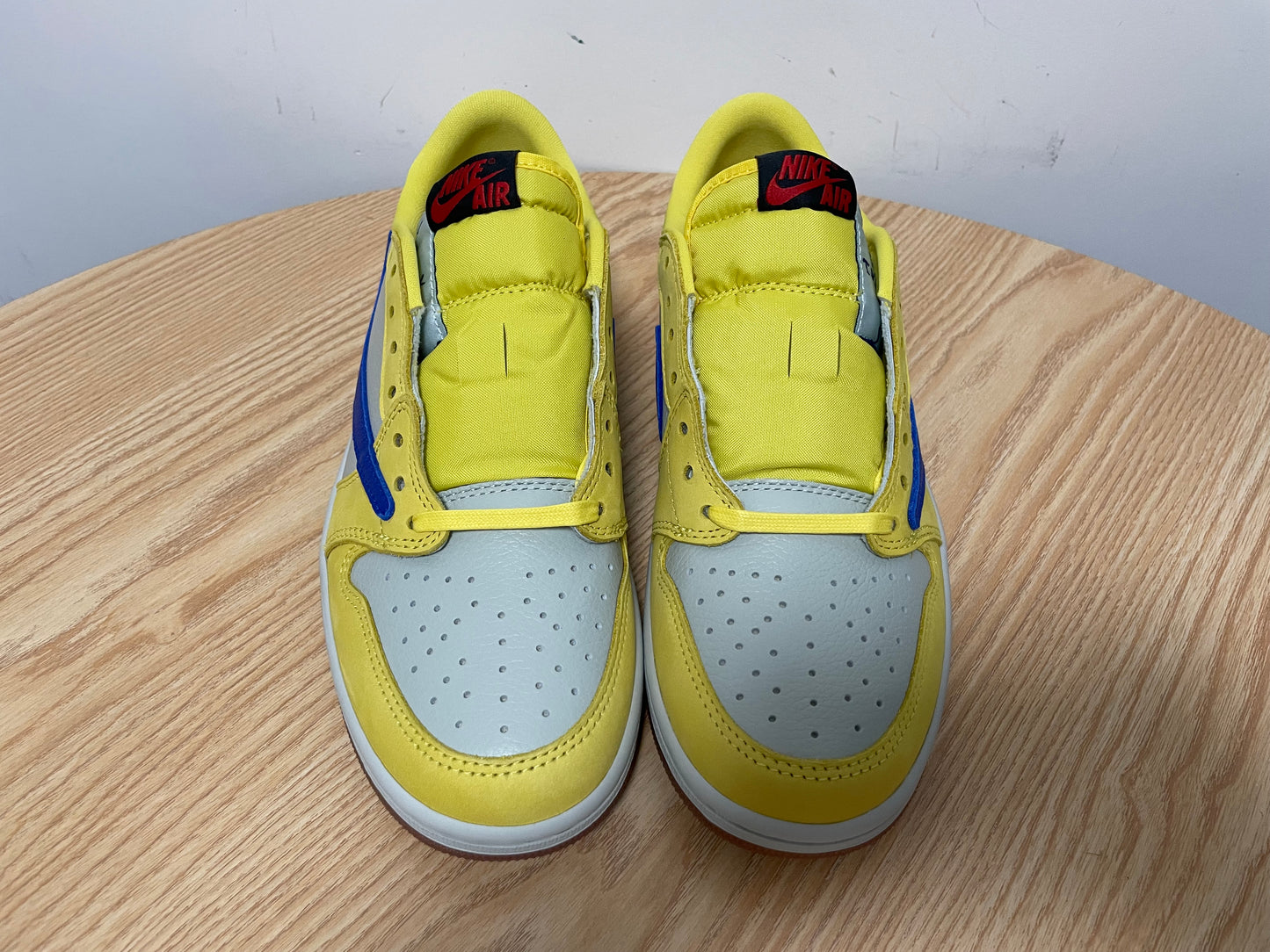 TRAVIS SCOTT X WMNS AJ1 LOW OG 'CANARY'