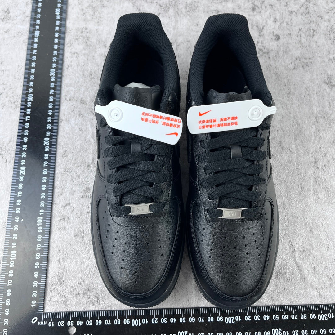 AF1 NK TRIPLE BLACK