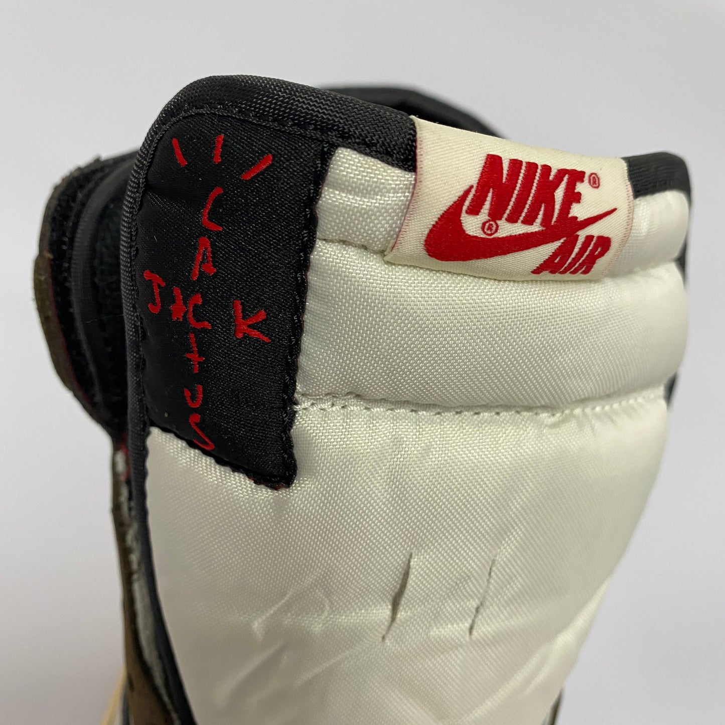 TRAVIS SCOTT X AJ1 HIGH OG 'MOCHA'