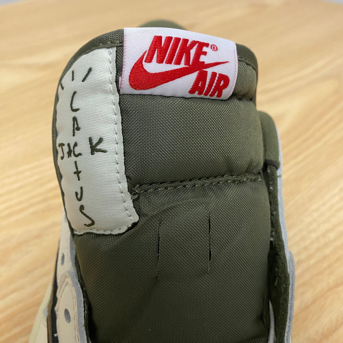 TRAVIS SCOTT X AJ1 LOW MEDIUM OLIVE