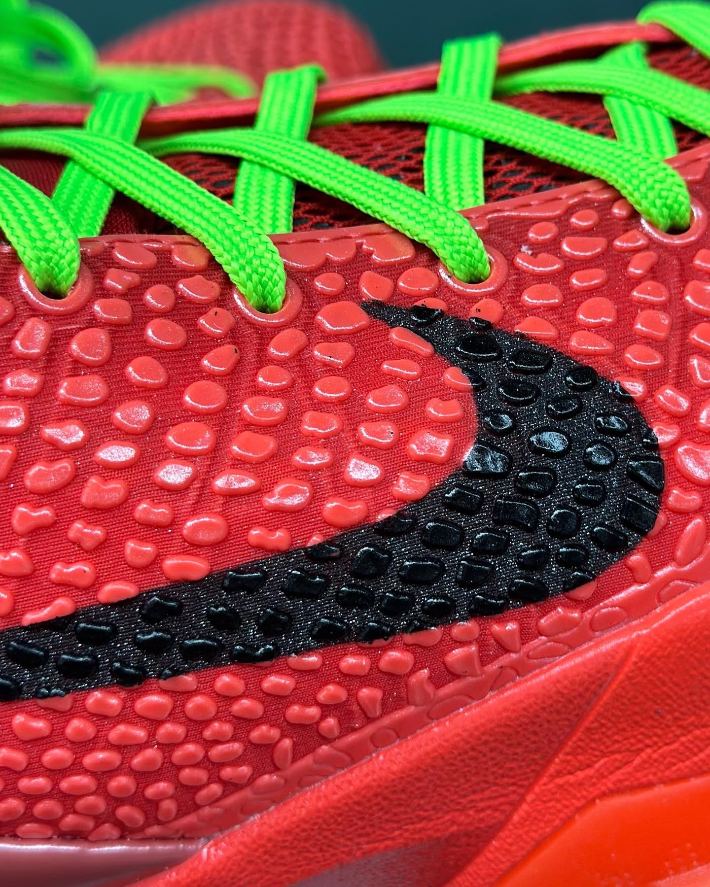 KOBE FV4921-600 REVERSE GRINCH