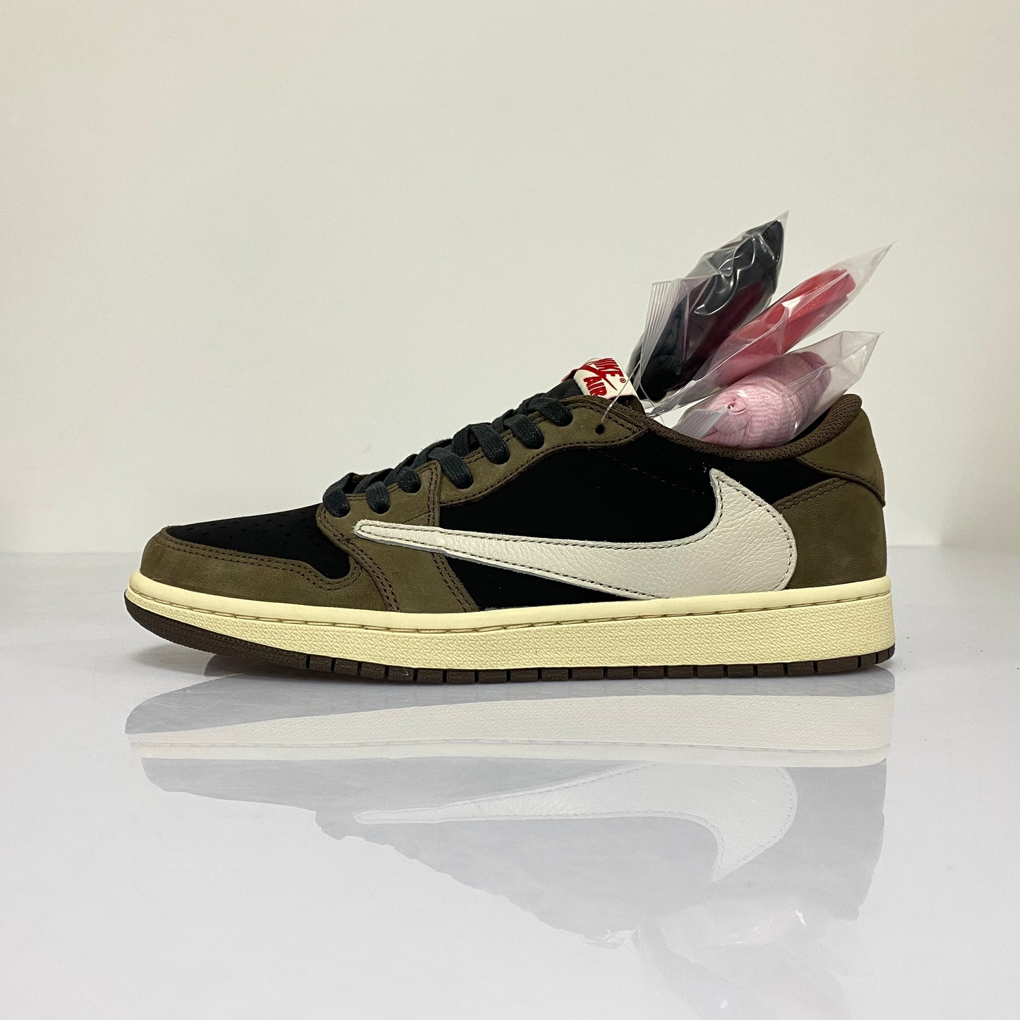 TRAVIS SCOTT X AJ1 LOW OG 'MOCHA'
