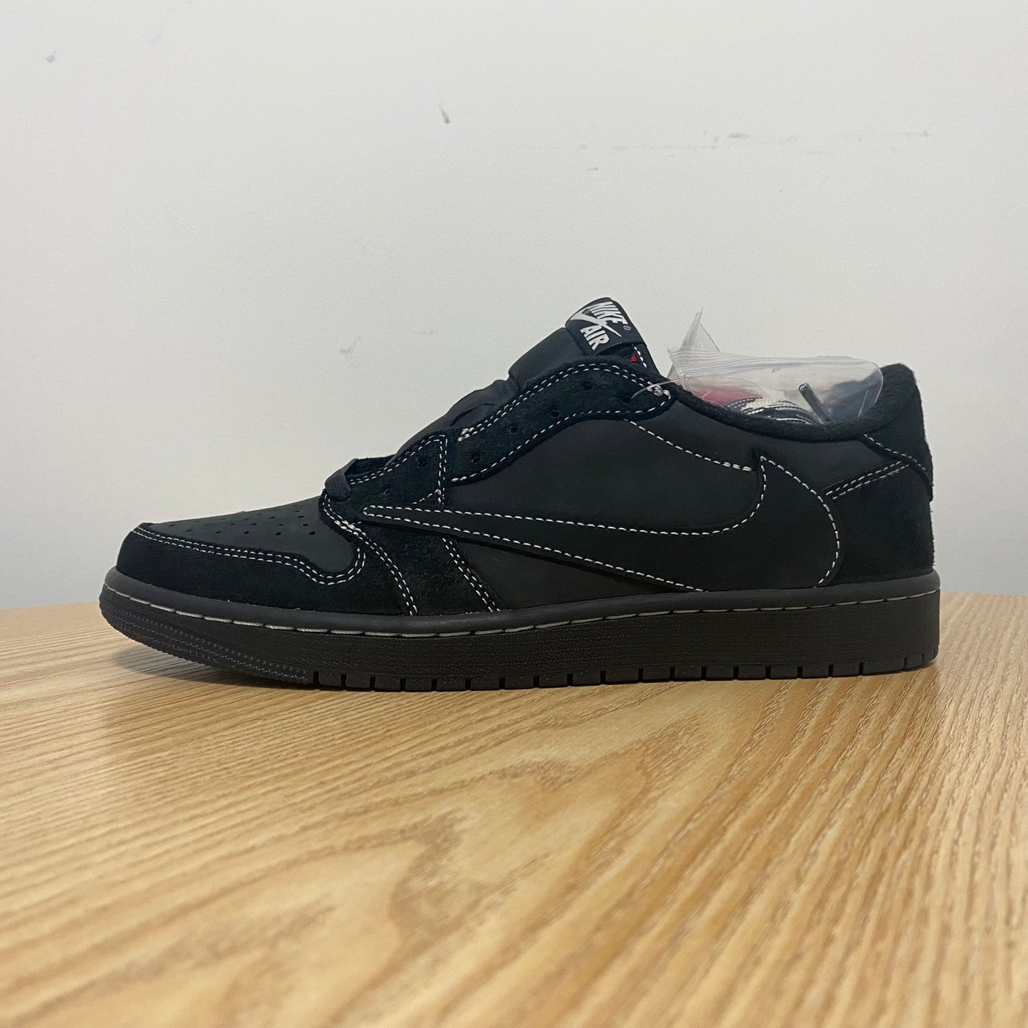 TRAVIS SCOTT X AJ1 LOW OG 'BLACK PHANTOM'