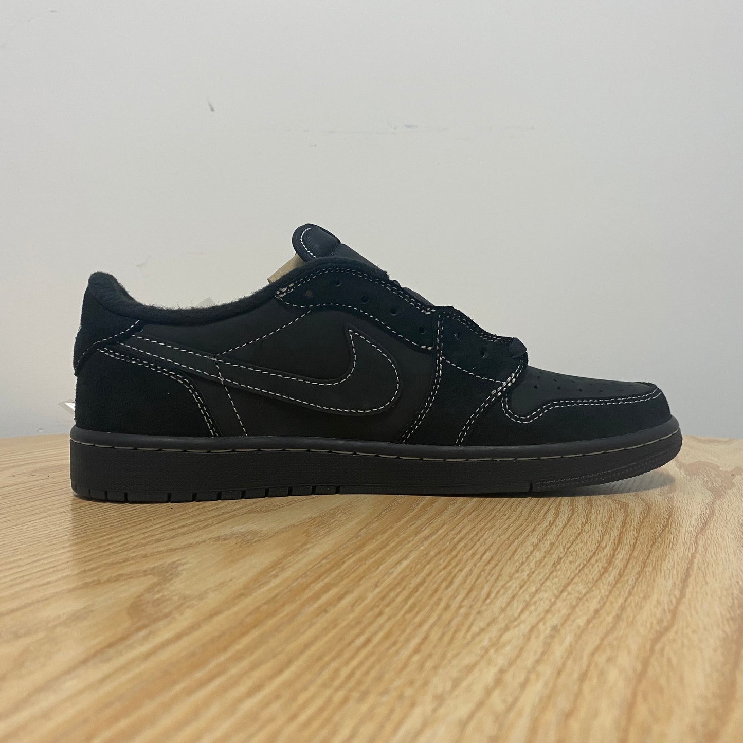 TRAVIS SCOTT X AJ1 LOW OG 'BLACK PHANTOM'