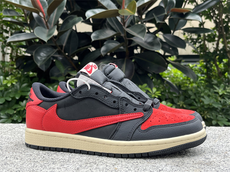 TRAVIS SCOTT X AJ1 LOW OG 'BRED'