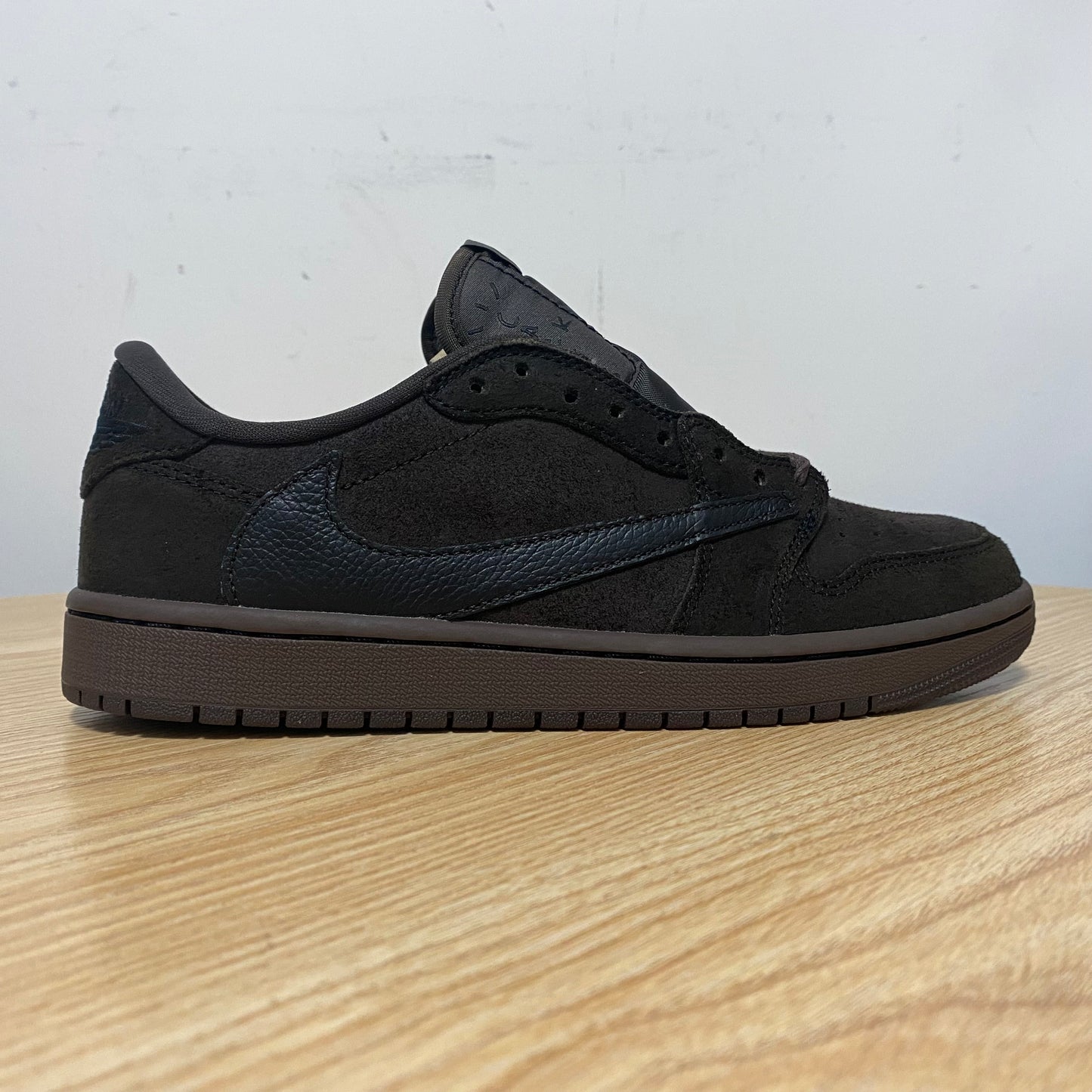 TRAVIS SCOTT X AJ1 LOW 'VELVET BROWN'