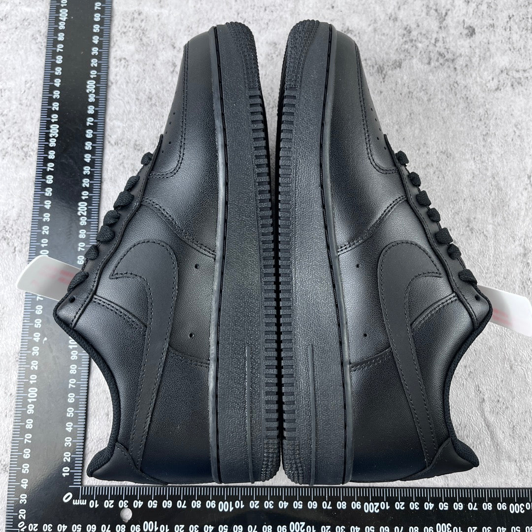 AF1 NK TRIPLE BLACK