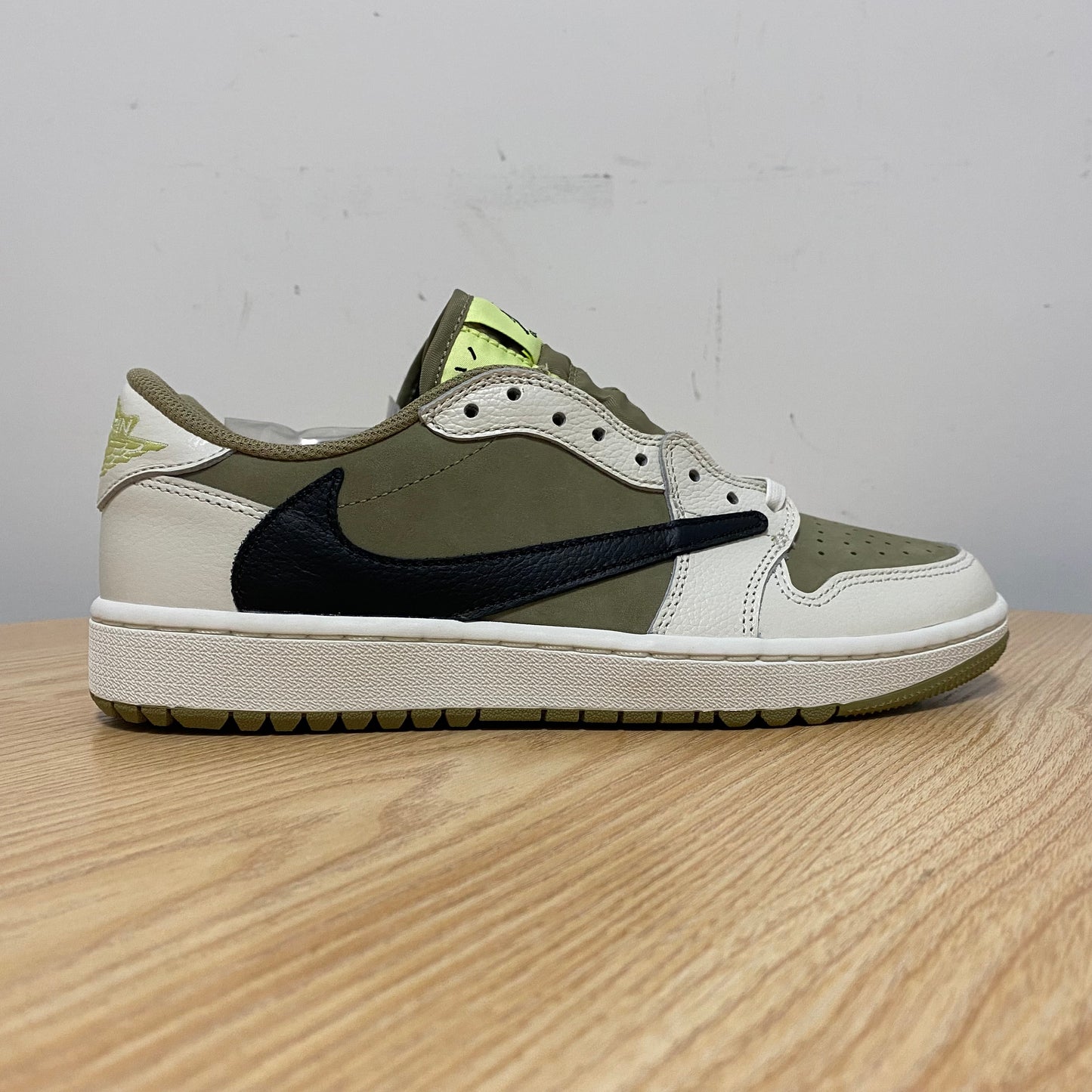 TRAVIS SCOTT X AJ1 LOW GOLF 'NEUTRAL OLIVE'