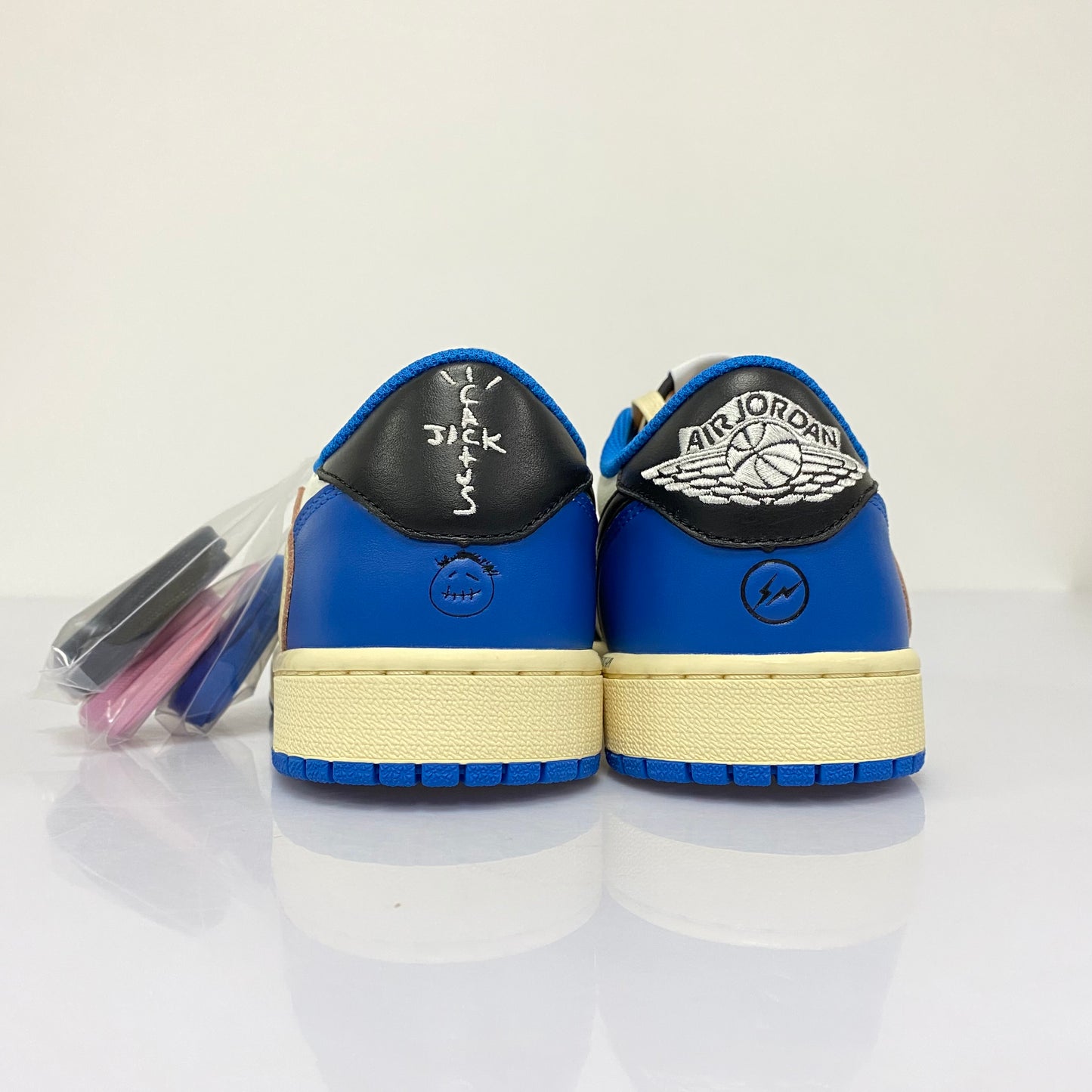 TRAVIS SCOTT X AJ1 LOW OG 'FRAGMENT'