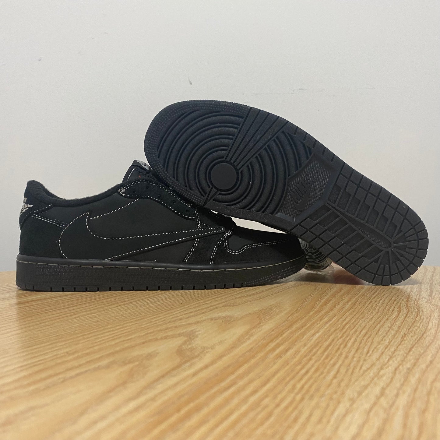 TRAVIS SCOTT X AJ1 LOW OG 'BLACK PHANTOM'
