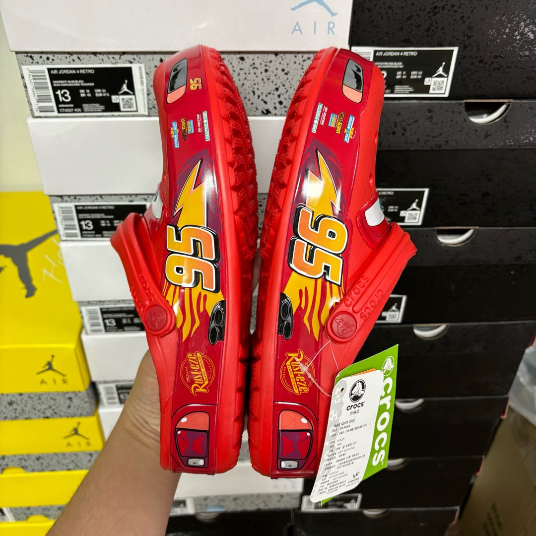 CROCS CARS MCQUEEN