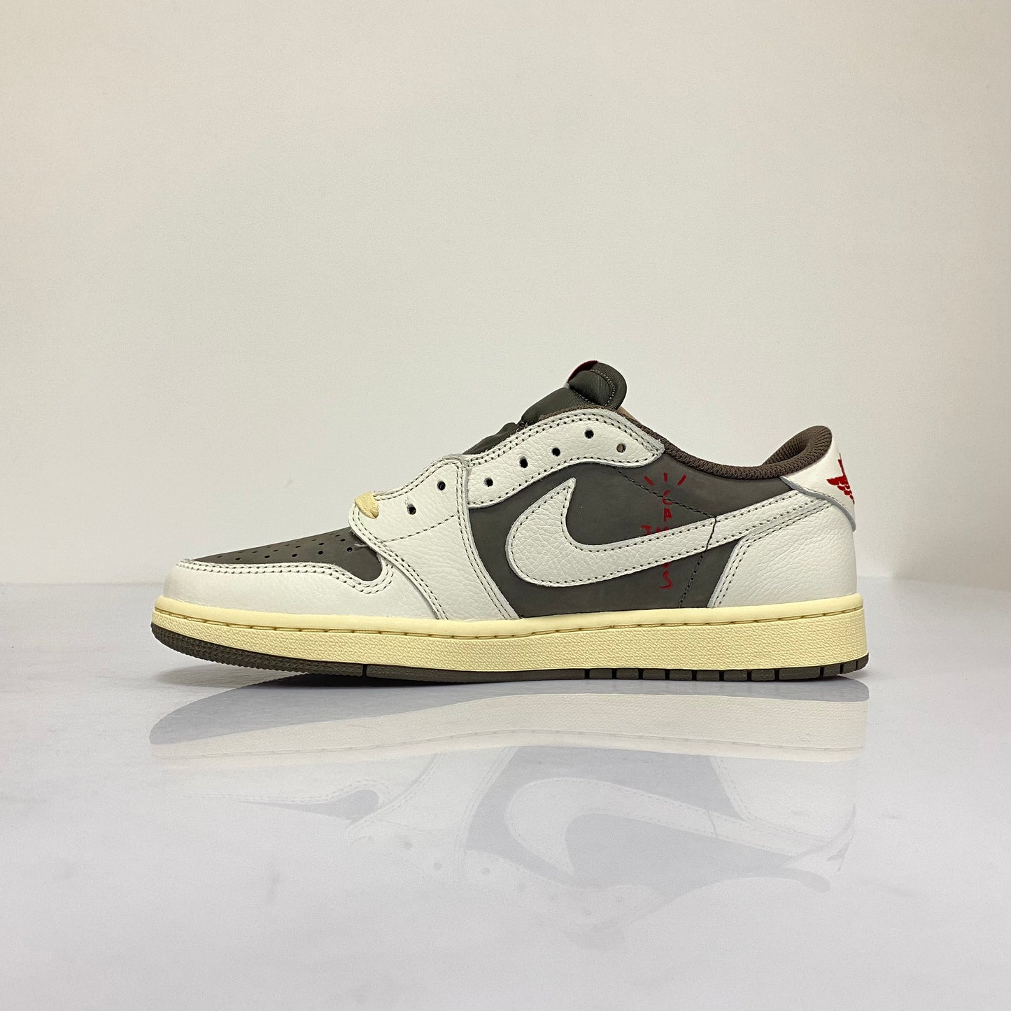 TRAVIS SCOTT X AJ1 LOW OG 'REVERSE MOCHA'