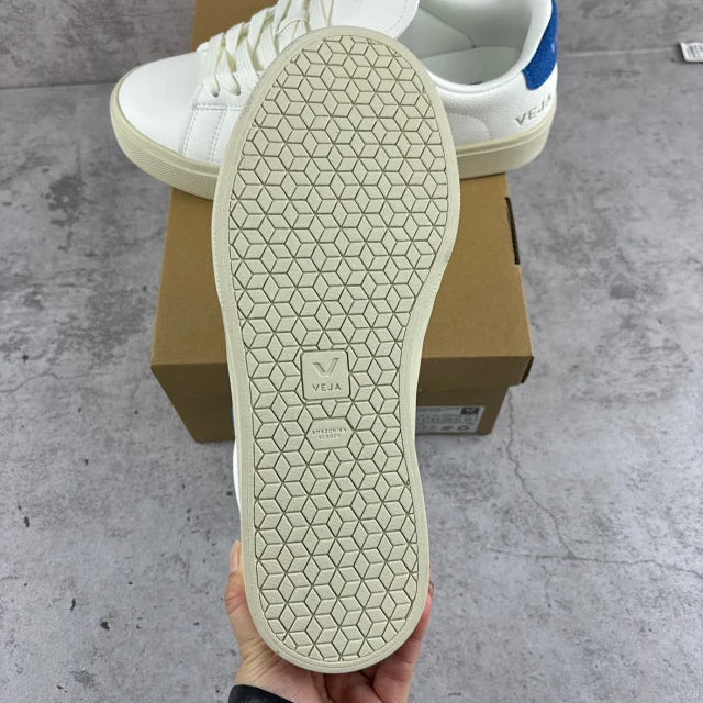 VEJA BLUE