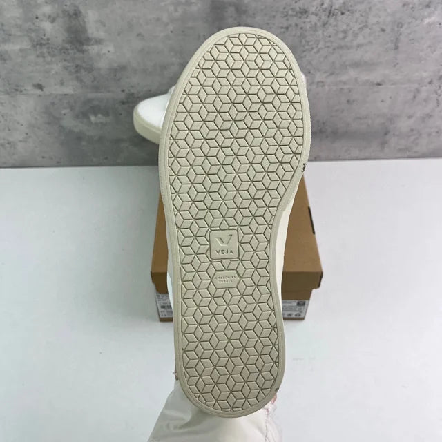 VEJA GREY