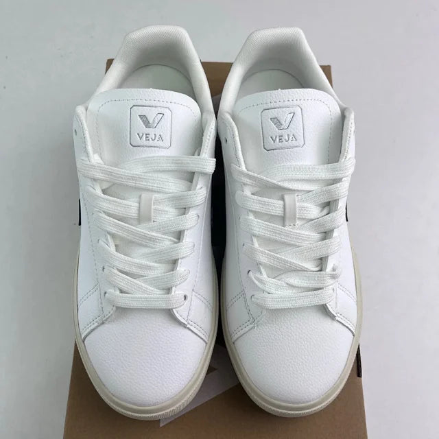 VEJA GREEN TAB BLACK