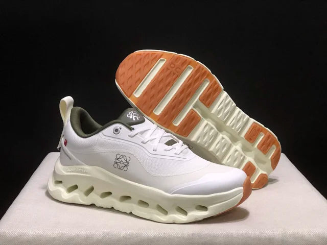 ON Cloudtilt x Loewe "Cream"